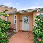 Island Oasis - 3Br 2Ba - Steps To The Ocean!