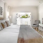 Private Romantic Retreat Mins Dwtn Beach