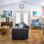 Private Mod Boho Chic Retreat Mins Dtwn Beach