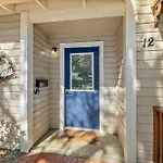 Cozy Uptown Guest House