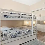 Seaside Escape - Spacious 3 Bedroom Ground Floor Condo - Steps To Atlantic Ocean