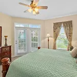 Seaside Escape - Spacious 3 Bedroom Ground Floor Condo - Steps To Atlantic Ocean