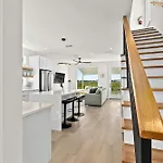 196 Riberia - Downtown Waterfront Luxury Home