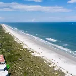Hibiscus Oceanfront Living