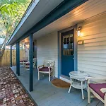 Carriage Way Inn Bed & Breakfast Adults Only - 21 Years Old And Up