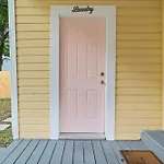 Casa Lovett - Tropical Bungalow