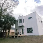 Marsh View - Modern Getaway - Mins From Downtown