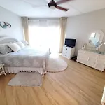 Island House F116