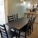 206 B 10Th St