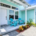 Aqua Palms Cottage