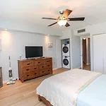 Creston House 6C