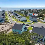 New - Vilano Beach Family Oasis, Private Beach Access, Intercoastal View