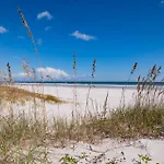 Flamingo Beach Hideaway