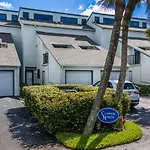 Sea Winds 40 Oceanfront Delight