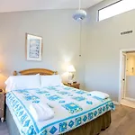 Sea Winds 37 Oceanfront Oasis