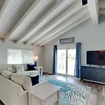 Beach House Manor