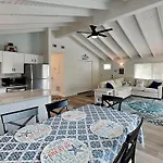 Beach House Upper