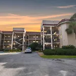 Great 1 Bedroom 1 Bath Condo With Heated Pool
