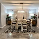 Great Place For 6 To Relax