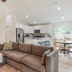 Quaint Cottage & Family Friendly Retreat