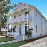 Cedar Street Retreat - Unit C