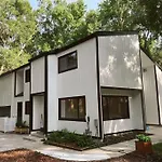 Woodland Reserve - Mini Golf, Home-Gym, And More! Only 10 Minutes From Downtown