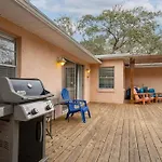 Surfside Beach House Walk2Beach Pet Friendly Family