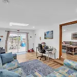 Relaxing Home Near St, Augustine Attractions Residence