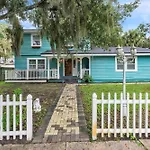 Relaxing Home Near St, Augustine Attractions Residence