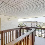 St Aug Ocean And Racquet II