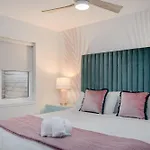 Haley\'S Court Boutique Motel