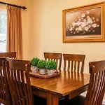 2 Bedroom Secluded Patio With Courtyard 5107P2