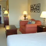 Luxury Suite W Kitchenette & Balcony-Pool 6304L