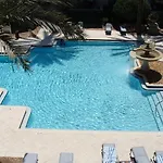 1 Bedroom Top Floor - Private Balcony & Views 5304