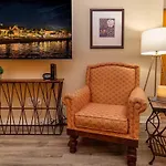 3 King Beds And Balcony With Preserve View