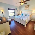 Ocean Village Club I35