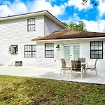 Luxury Retreat Near Night Of Lights & Beach