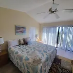 Sea Place 13238