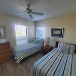 Sea Place 13238
