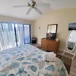 Sea Place 13238