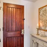 3 Bedroom Lagoon Front With Hard Surface Floors 5109P3