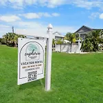 Your Summer Haven Near Beach Heated Pool Bbq