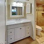 Ocean Village Club P32