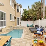 Vilano Villa Near Beach W Saltwater Pool Spa Game Room Built-In Grill