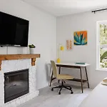 Hidden Grove Hot Tub Deck W Lounge 2 Blocks To The Beach