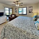 Ocean Village Club E15