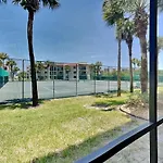 Ocean Village Club E15