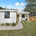 New Coastal 3Br Retreat - 1 Mile To Historic Downtown, Short Drive To Beach, Waffle Bar And Patio