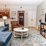4108-1P Relax In This 1 Bedroom Peaceful Haven