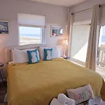 Ocean Waves Cove